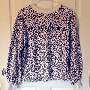 Abercrombie and fitch women’s puffy sleeve crew neck leopard print